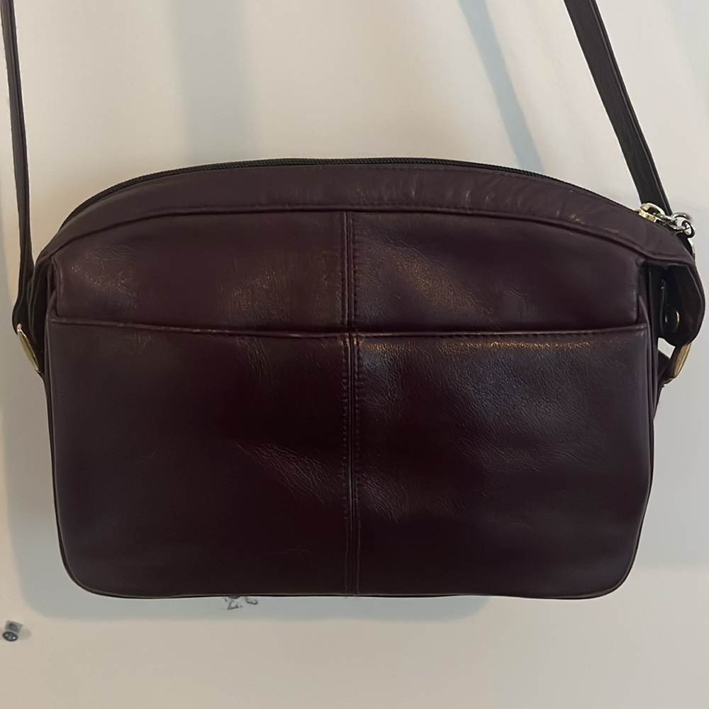 Vintage Etienne Aigner Classic Collection Purse Crossbody Dark Burgundy leather - Picture 8 of 16